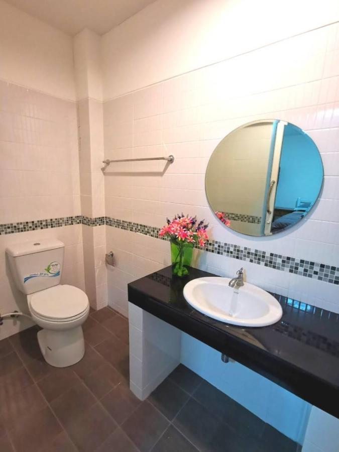 Pon House Chalong Exterior foto